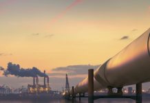 Giá dầu Brent vượt ngưỡng 76 USD/thùng