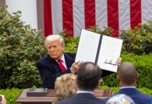 Cuộc chiến pháp lý giữa ông Trump với Tòa Thương mại Mỹ: Phía tổng thống “san bằng cách biệt” sau khi phán quyết của Tòa bị tạm hoãn thi hành