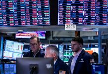 Chứng khoán Mỹ lập kỷ lục trước thềm báo cáo CPI