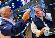 Chứng khoán Mỹ hồi theo cổ phiếu Nvidia, giá dầu sụt mạnh vì tin Nga – Ukraine