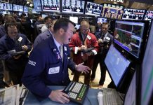 Giá dầu tăng trở lại gây áp lực lên thị trường chứng khoán Mỹ